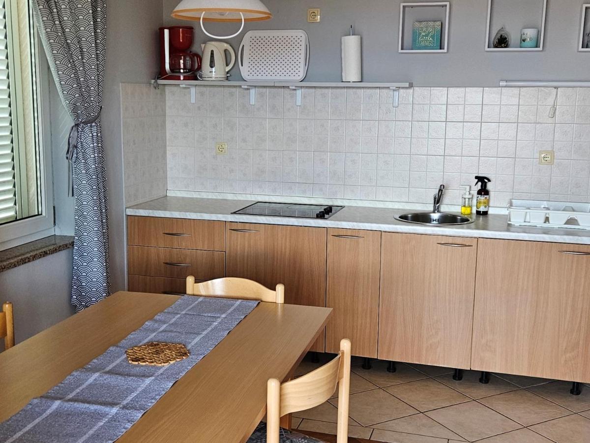 Apartments Trojak Baska  Bagian luar foto