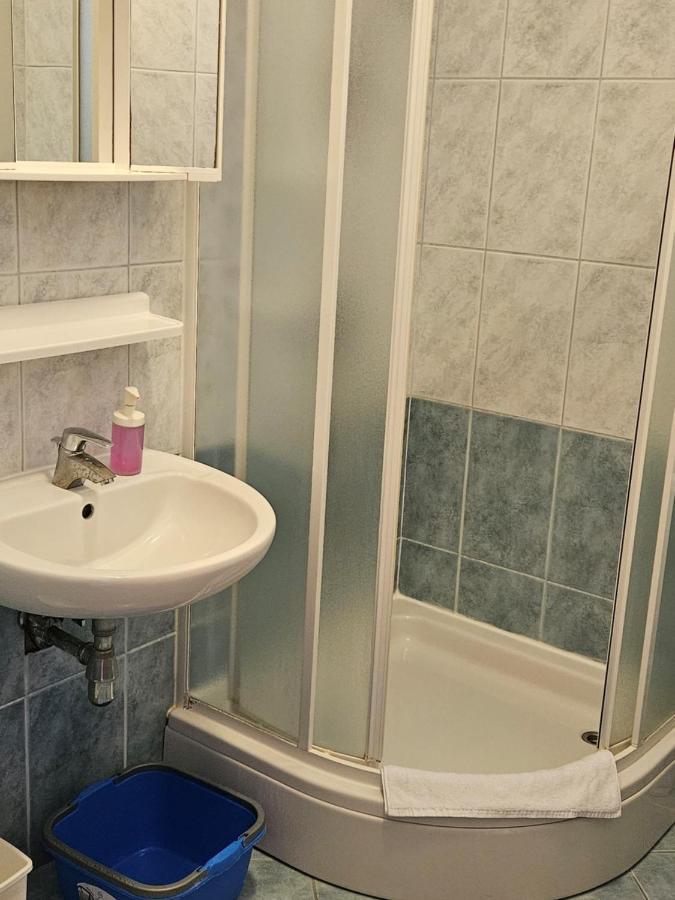 Apartments Trojak Baska  Bagian luar foto