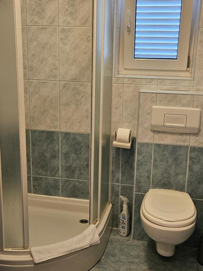 Apartments Trojak Baska  Bagian luar foto